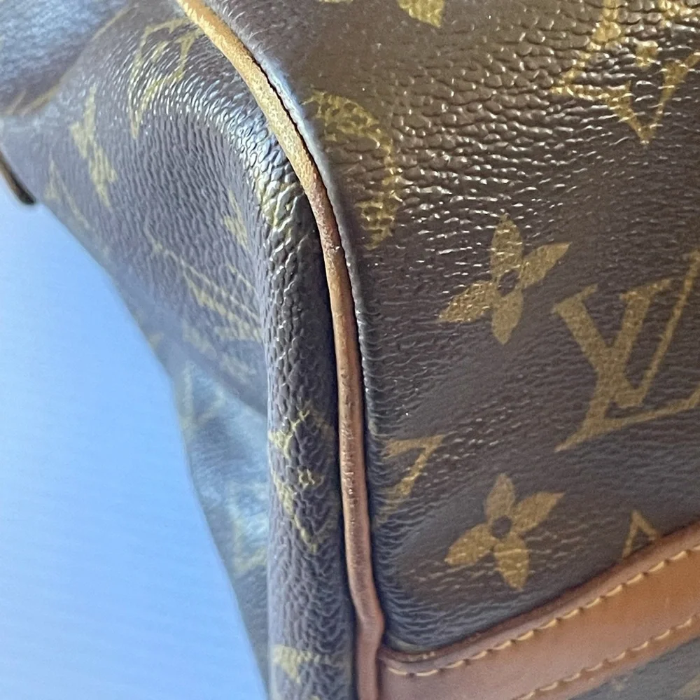 Louis Vuitton Vintage French Co. 1970 Monogram 35